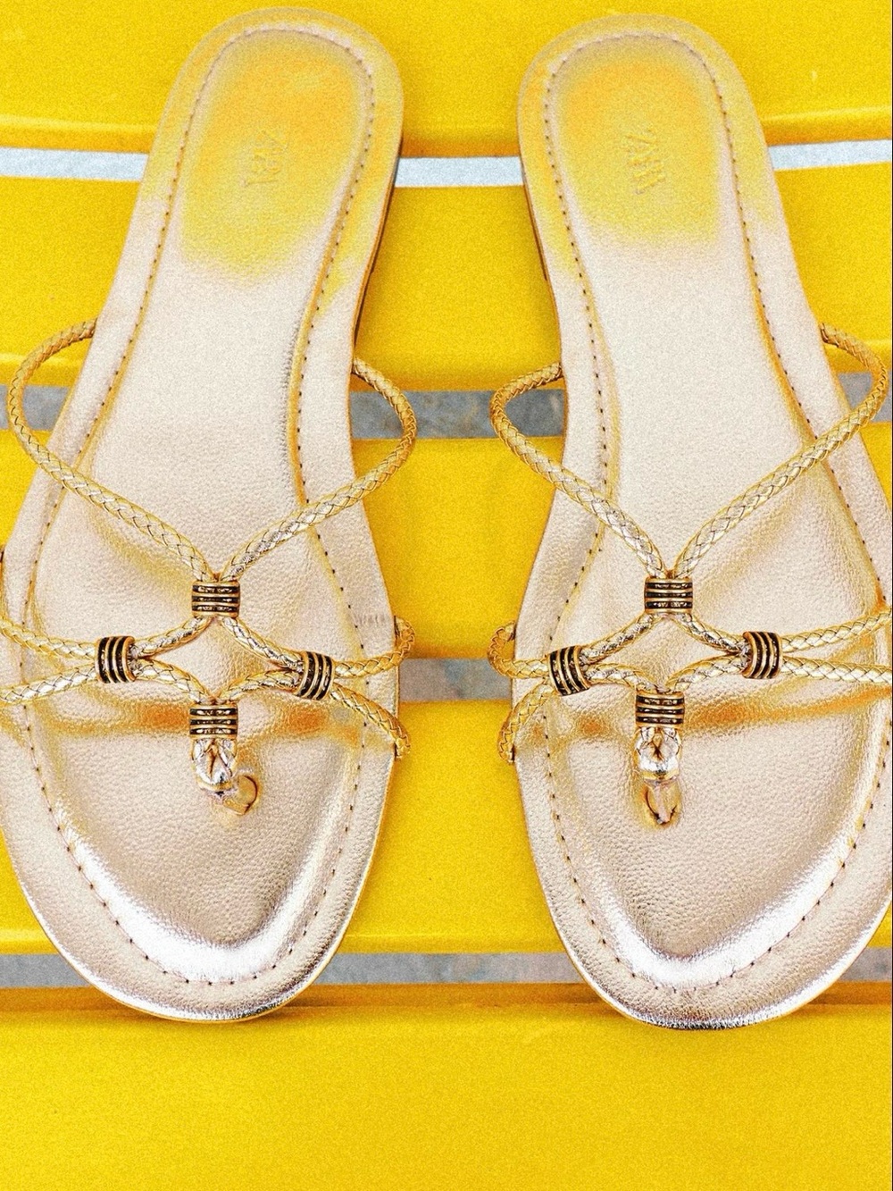 Zara NWT Gold Braided Strappy Toe-Ring Slide Sandals - Brand - Picture 3 of 6